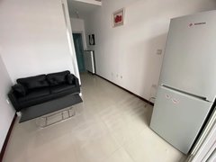 阜新细河细河城区桑港花园,六楼,一室一厅,40平,包取暖,有空调,拎包入住!出租房源真实图片