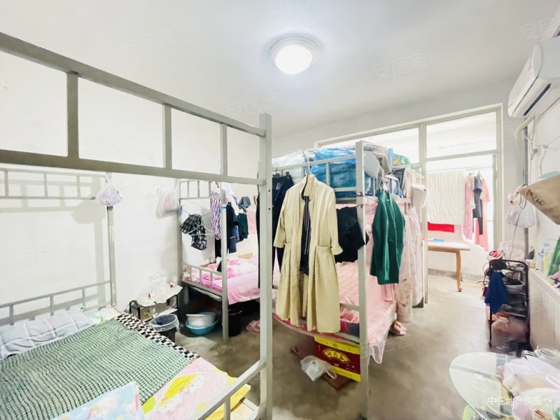 中间楼层采光好 得房率高 满五 大两居 正规商品房,华信西区二手房