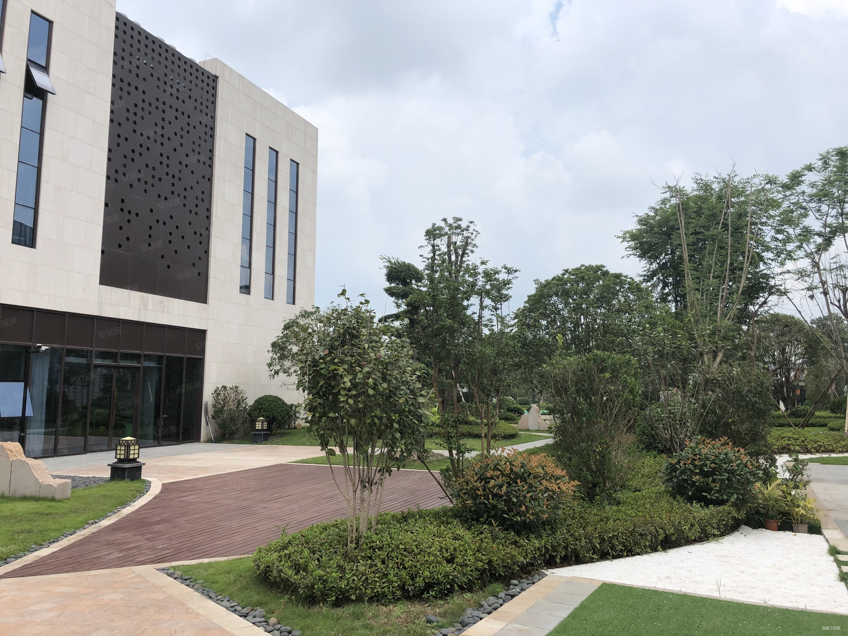 渝北中国摩,刚需大盘,一手新盘,轻轨旁,购物便捷!购物便捷