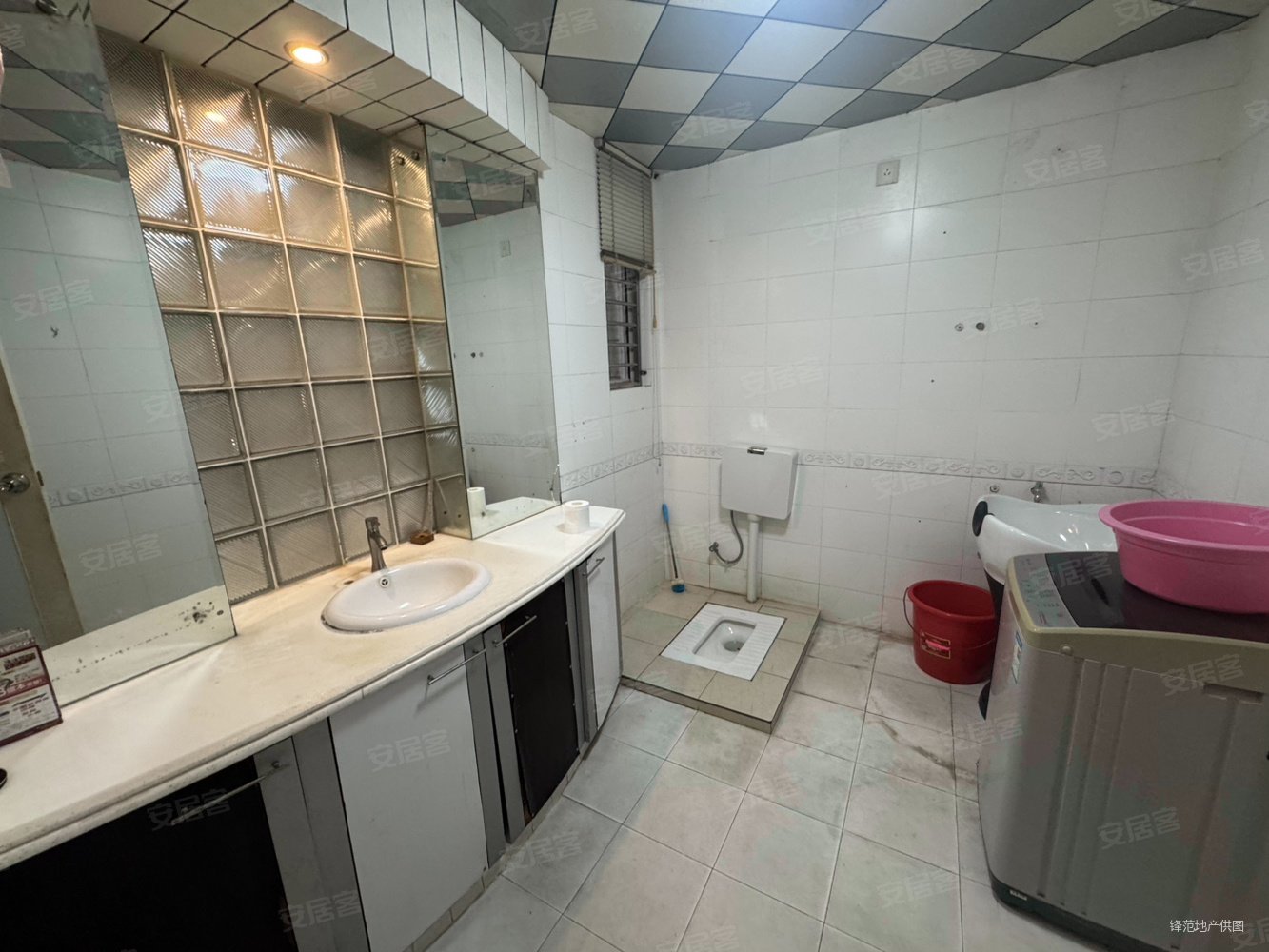 昌茂澳洲园4室2厅2卫148㎡南北200万