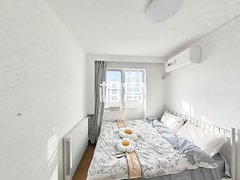 北京朝阳亚运村北四环 4800在租的两居室 还要什么自行车呀出租房源真实图片