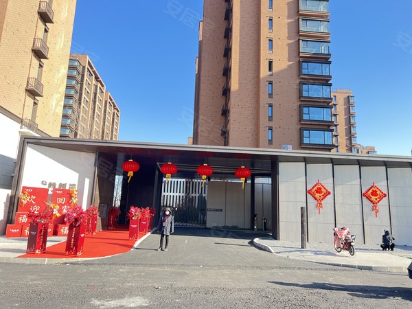 北京通州马驹桥亦庄橡树湾(北区)亦庄橡树湾 3室2厅2卫 精装修 电梯房