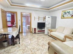 射阳射阳城南太阳城紧邻恒隆四楼两室半出租，有小车库！出租房源真实图片