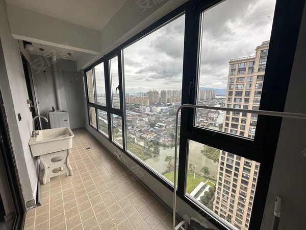 温州瑞安安阳华鸿香缇学府华鸿香缇学府 2室1厅1卫 精装修 配套齐全