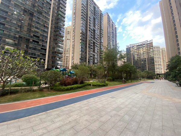 保利城一期 四房两厅双卫 家具家电齐全 仅2000块,丰泽租房-泉州58