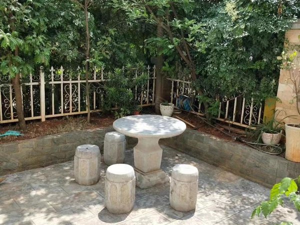 玉溪红塔红塔城区山水佳园(别墅)山水佳园联排出租 可用于办公带花园