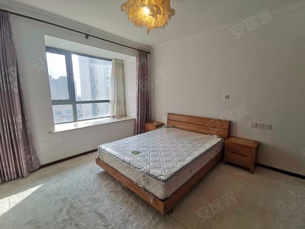 上海杨浦新江湾城戎辉苑戎辉苑新出四房 高楼层 紧邻十号线 豪华装修