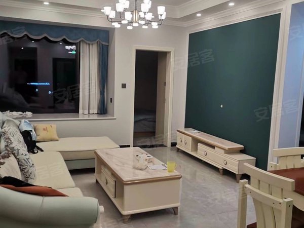 成都彭州彭州城区丽景小区万达旁 精装套二 拎包入住 户型方正出租