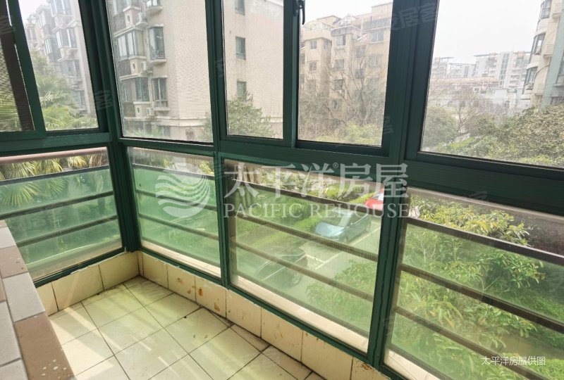 上海房产网>上海二手房>闵行二手房>龙柏金汇二手房>龙柏香榭苑>800