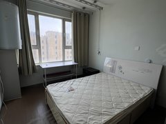 保定莲池东湖公园东湖万达商圈,花郡海棠园一室一厅拎包入住,民水民电,随时看房出租房源真实图片