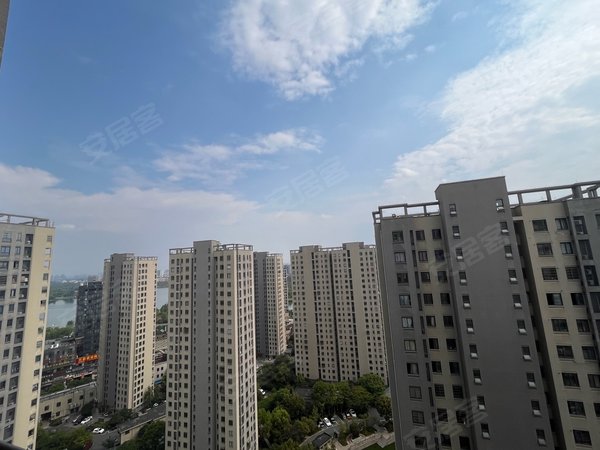 绍兴柯桥柯桥坂湖景园金地自在城旁 坂湖景园 两室一厅独厨独卫 押一