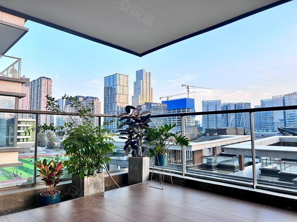 成都高新区中和悦蓉东方本人实地拍摄!