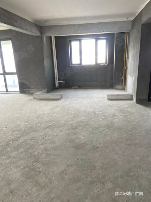 君豪中心4室2厅3卫268.24㎡南北240万