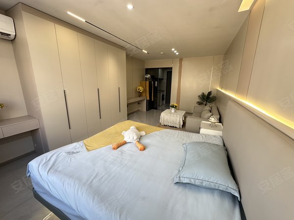 金华东阳东阳江北平川路128-132号楼银泰商圈 河山菜场 服装园区永利酒店 豪华装修 拎包入住即可出租房源真实图片