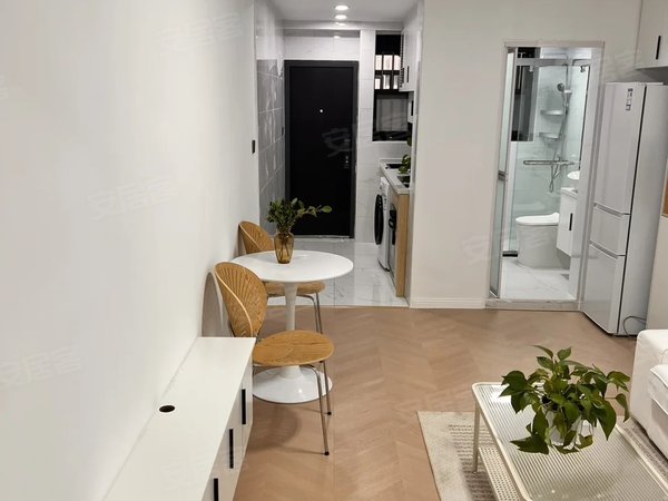 金华东阳横店繁荣街266-308号楼全智能带投影公寓无中 拎包入住 可月付 随时看房出租房源真实图片