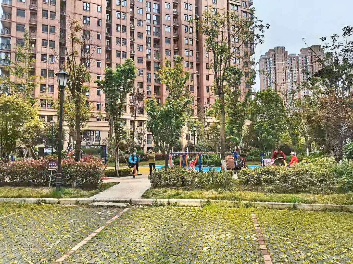 武汉房产网>武汉二手房>东西湖二手房>将军路二手房>愿景城(b区c区)>