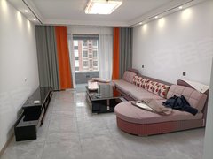科创新城 凤凰新城3室 带家具