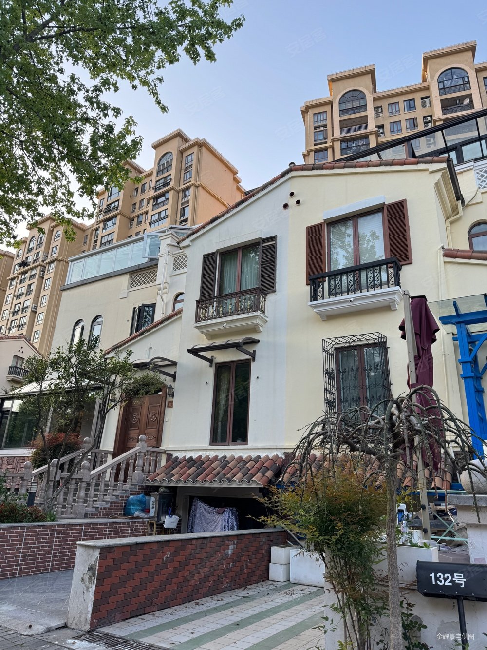 环球翡翠湾花园别墅