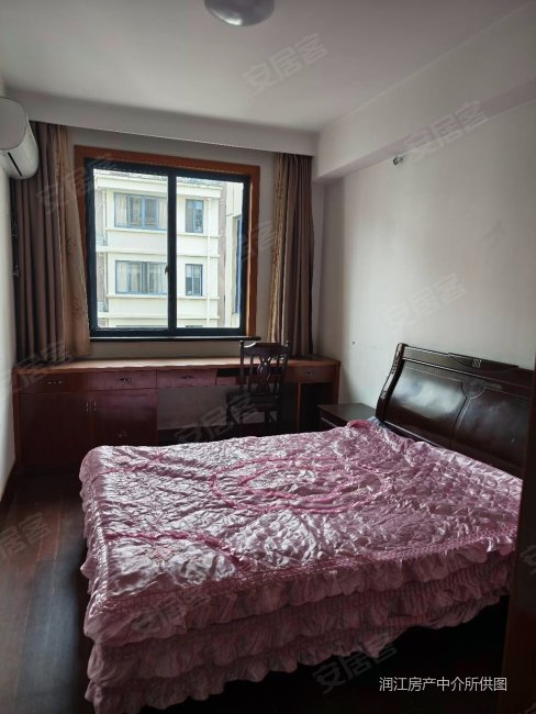 急卖上林华府115平方4楼清爽装修1三室两厅两卫