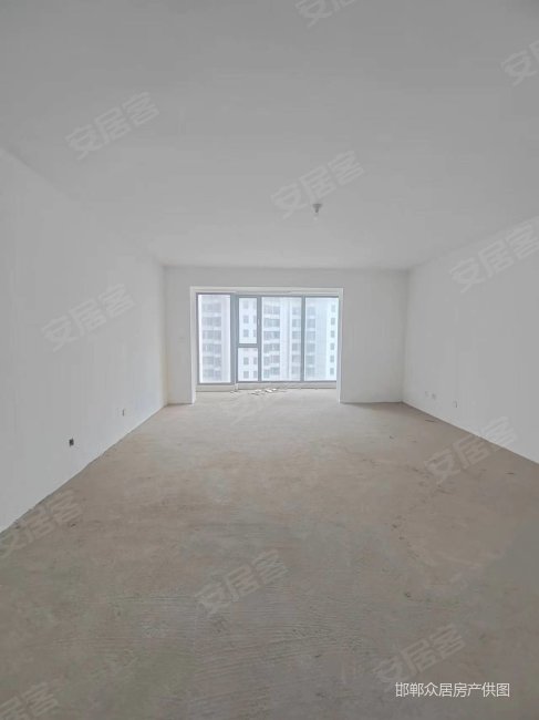 急售!鑫域国际毛坯4居室中间层邻安居东城枫丹白露