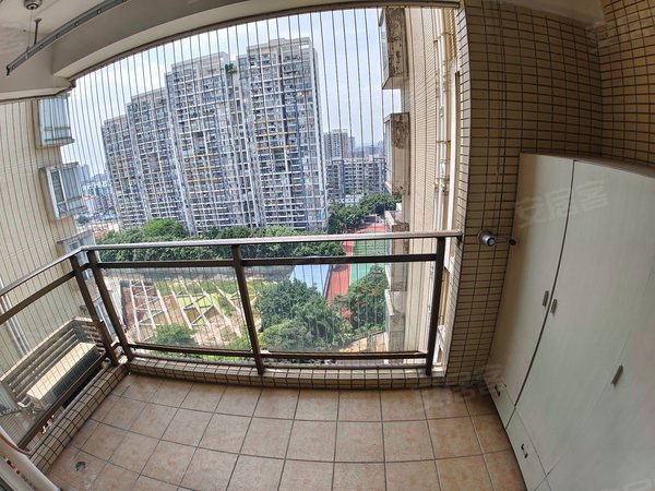 广州海珠广州塔泓景花园(b区)泓景花园(b区) 3室2厅1卫 精装修 配套