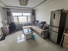 出租，峰威雅居高层16楼，一室一厅，拎包入住，年租10000