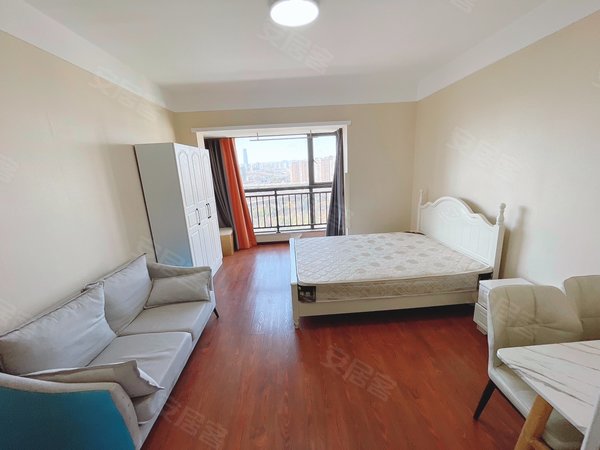 昆明官渡国贸中心米兰春天金马水果市场！24小时热水！圣世一品！无中介月付！关上国贸出租房源真实图片