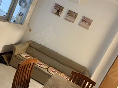 东台东台城区鼓楼路步行街八佰伴 时代豪庭旁 靠近富腾医院 汽车好停 两室精装修楼梯出租房源真实图片