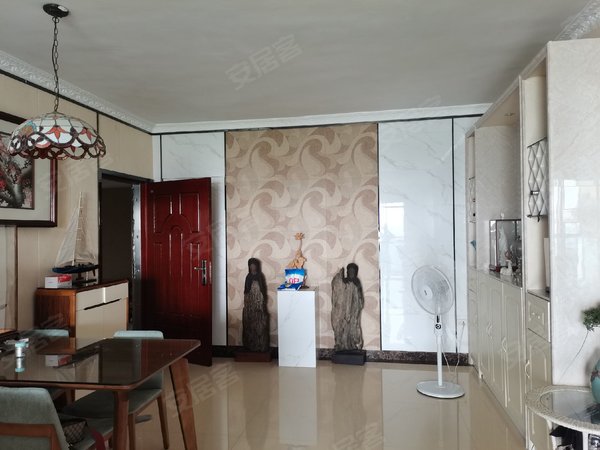 梧州长洲市政府灏景尚都a区灏景尚都a区 3室2厅2卫 电梯房 精装修出租