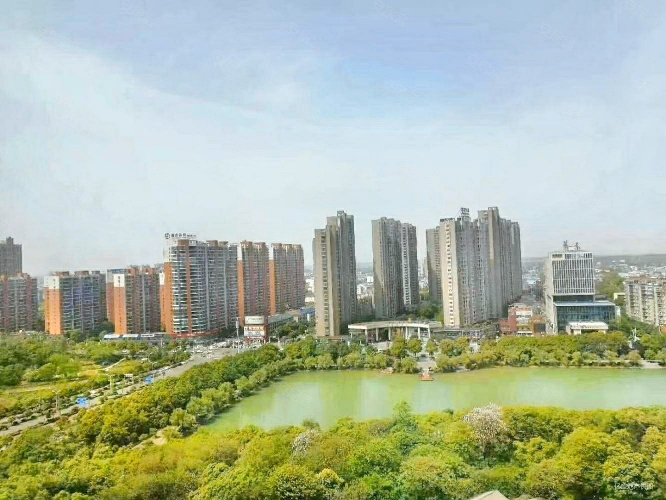 紫鑫御湖湾高层109平4房仅卖768