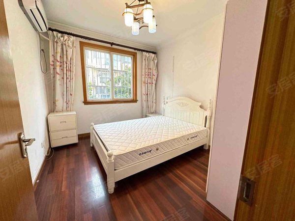 苏州工业园娄葑新华苑娄葑北摆宴街新华苑精装两室近双湖广场园区一中