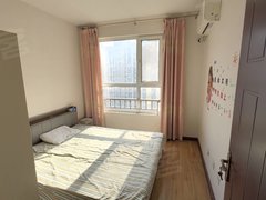 唐山路北远洋城男生合租，两室，可以短租可以月付，恒大御庭凤凰湖畔出租房源真实图片