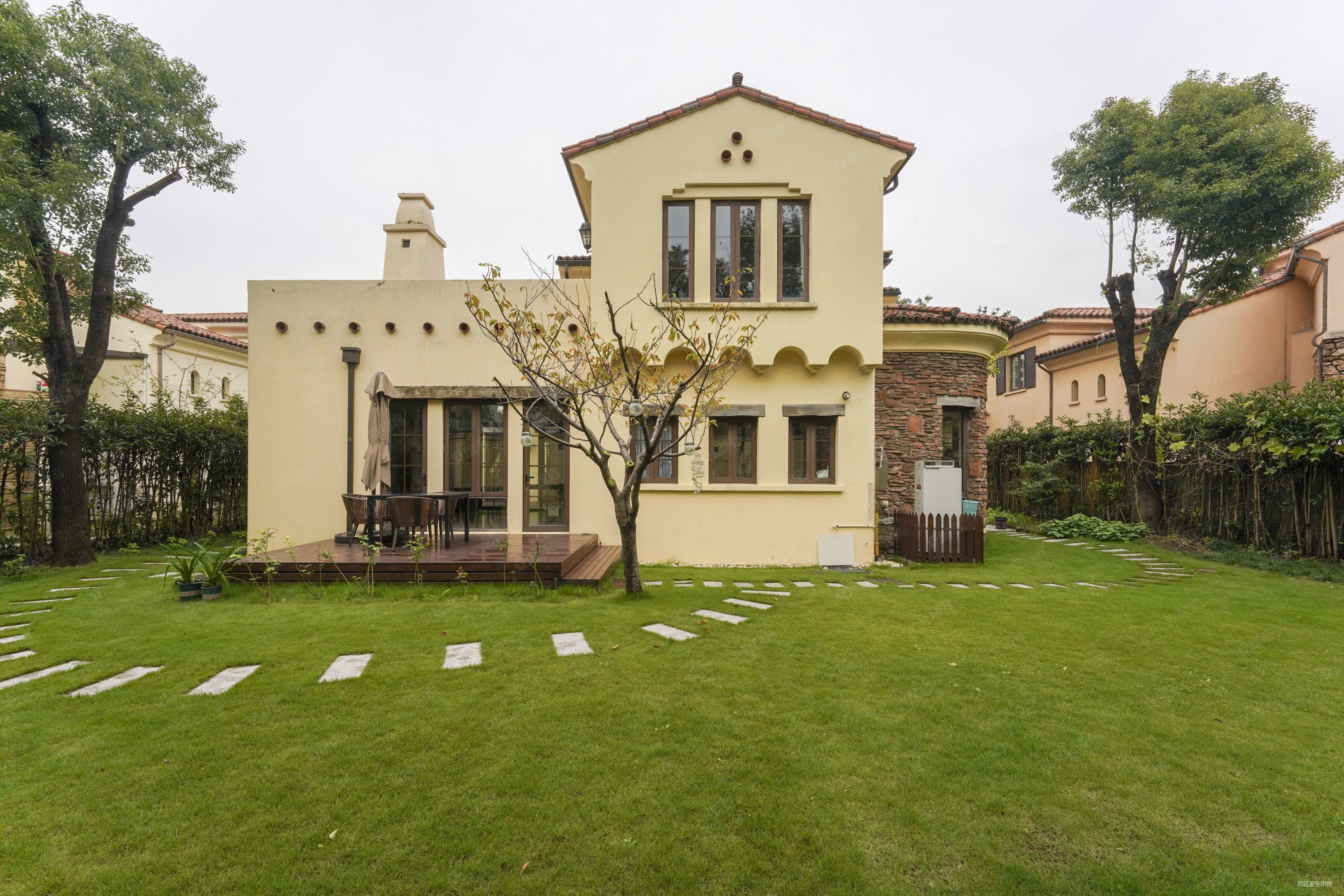 圣马丽诺桥语别墅楼层好集中供暖精装好房环境好