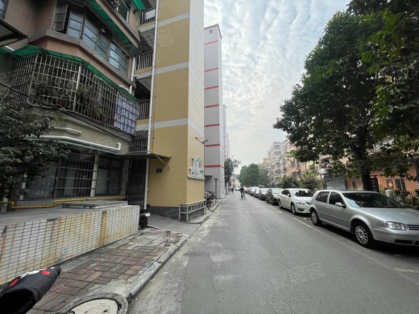 广州黄埔大沙地怡园小区(黄埔)怡园小区 近地铁 安静舒适 电梯大二房