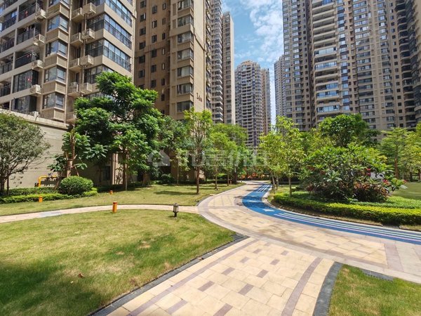 南宁兴宁区政府中海九玺中海九玺三房 价格可议 吾悦广场商圈 采光