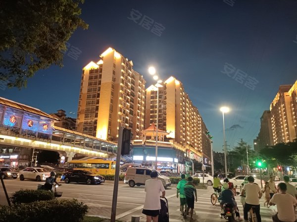 深圳龙华锦绣江南锦绣江南(四期)鸿荣源壹方城附近,电梯房,小区房,精