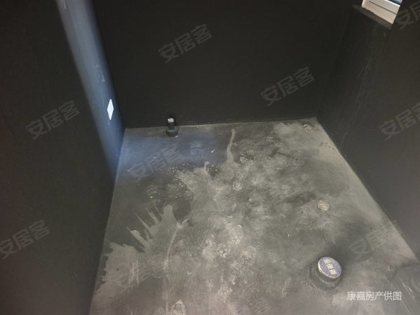 湖畔云邸4室2厅2卫129㎡南北198.8万