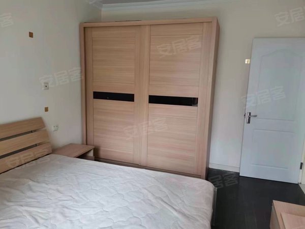 苏州太仓城厢南洋丽都南洋广场南洋丽都,103平两室两厅一卫,精装修