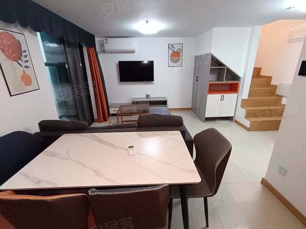 开发东区租房,万荟珑寓 复式2房1厅2卫 免停车 长租价,黄埔租房-广州