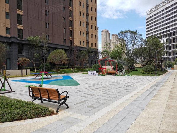 昆明官渡新螺蛳湾俊发星湾俊园新螺蛳湾双地铁 俊发星湾俊园小区精