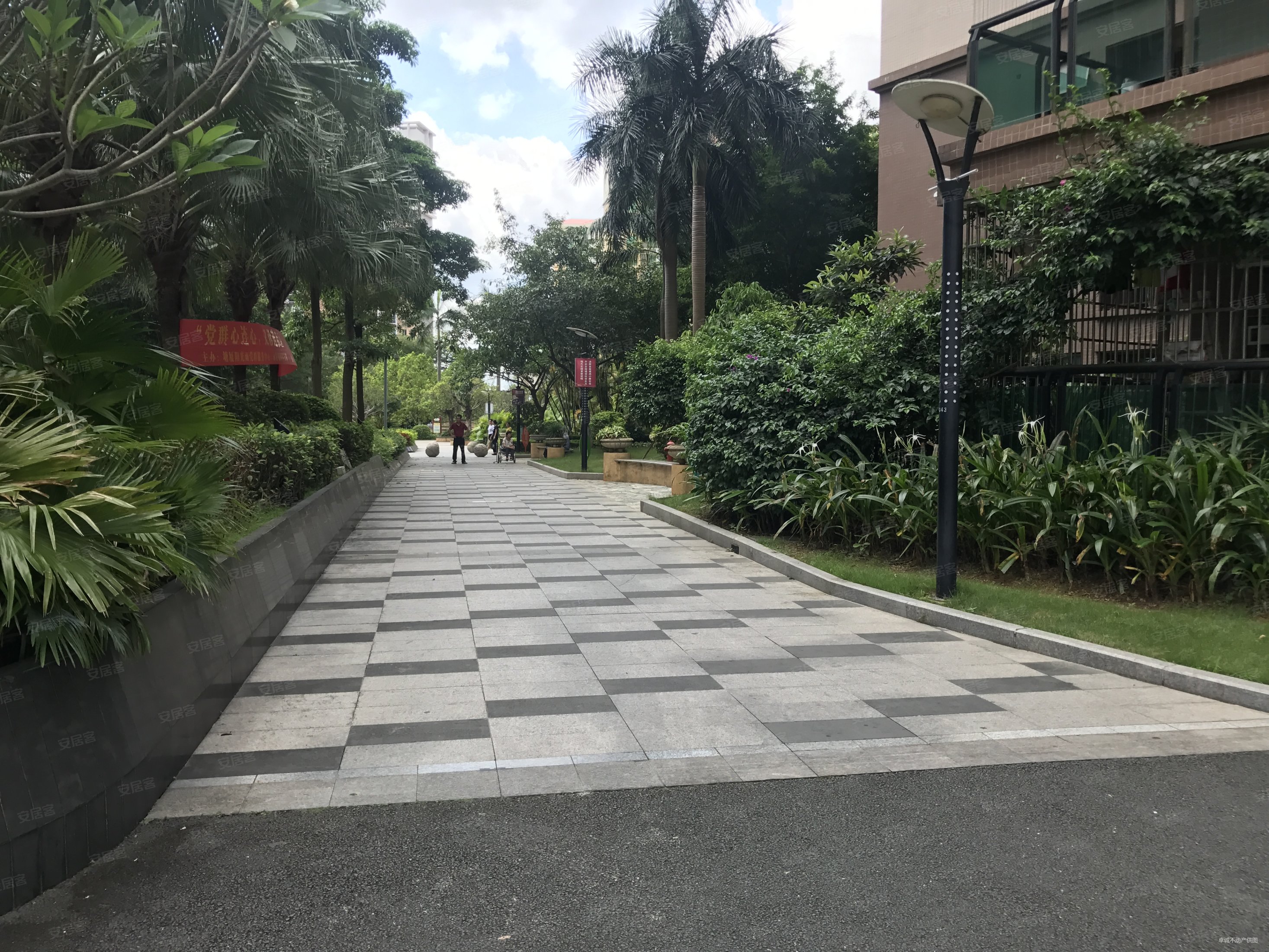 塘厦中心区隆福花园一楼大平层朝南带80平花园低于市场价格