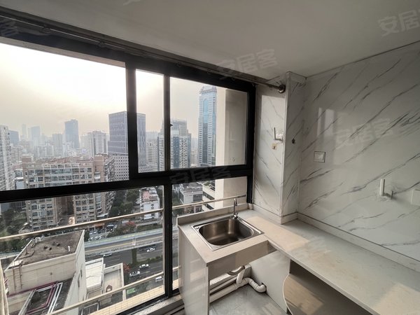 【多图】京华大厦,富山租房,过天桥京华大厦精装一室一厅楼层高采光好