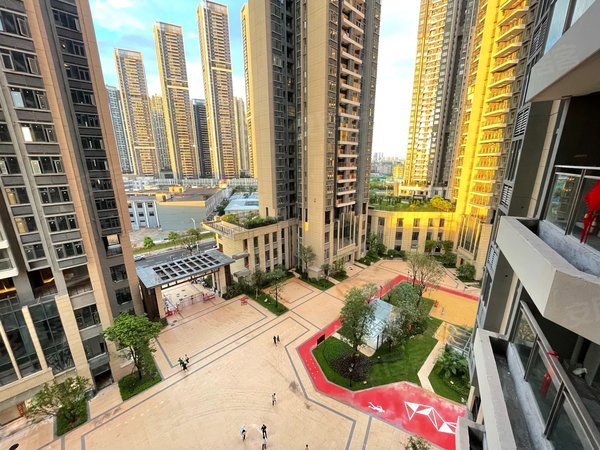 深圳坪山坪山恒大城(二期)16号地铁 实验学校 恒大精装4房 比亚迪 中