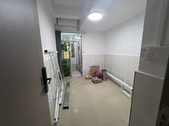 罗屋围新村精装大单间朝阳户型民水民电押一付一家私齐全民水民电