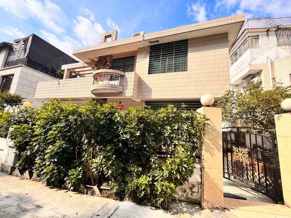 深圳布吉丹竹头龙泉别墅龙泉别墅 双层别墅 带院子 双阳台 五房两卫