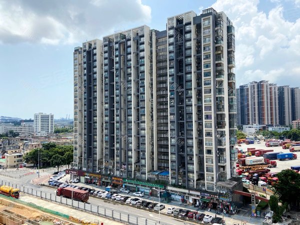 【多图】倚山时代雅居,盐田租房,地铁口华大对面,复式3房,端头位出租