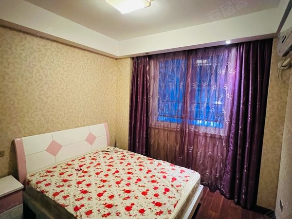 温州永嘉瓯北五中花园五中花园,楼梯房中层,4室2厅2卫1阳台,精装修