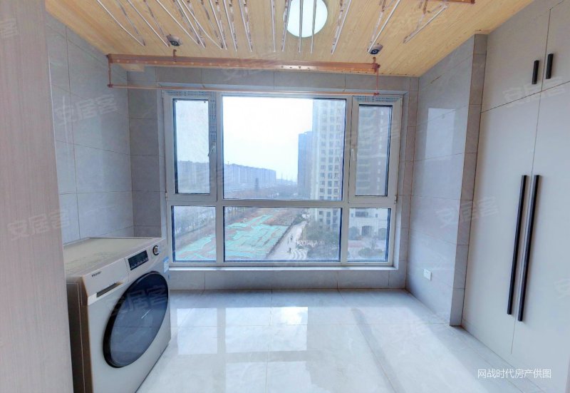 必看好房曲江金地南湖艺境精装三室两卫南北通透满二急售