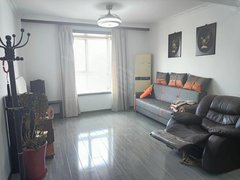 镇江镇江新区幸福广场实验小学旁,港南两室精装,家电家具齐全大阳台,拎包入住出租房源真实图片
