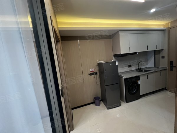 金华东阳东阳市中心城南西路333号楼城南西路，杨家菜市场旁边，一室一厅出租房源真实图片